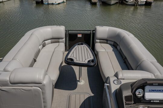 Pontoon 230 LE