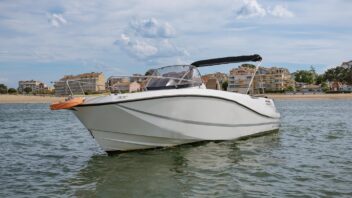 Quicksilver 855 Activ Open